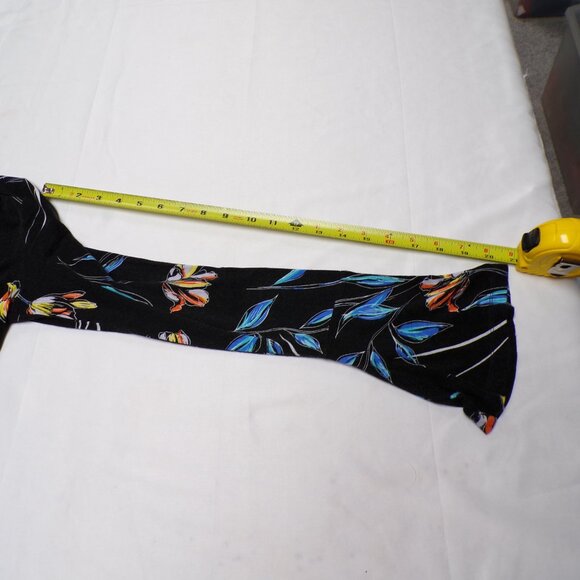 FINN & GRACE FLOURAL LONG SLEEVE DRESS BLOUSE - Picture 7 of 8